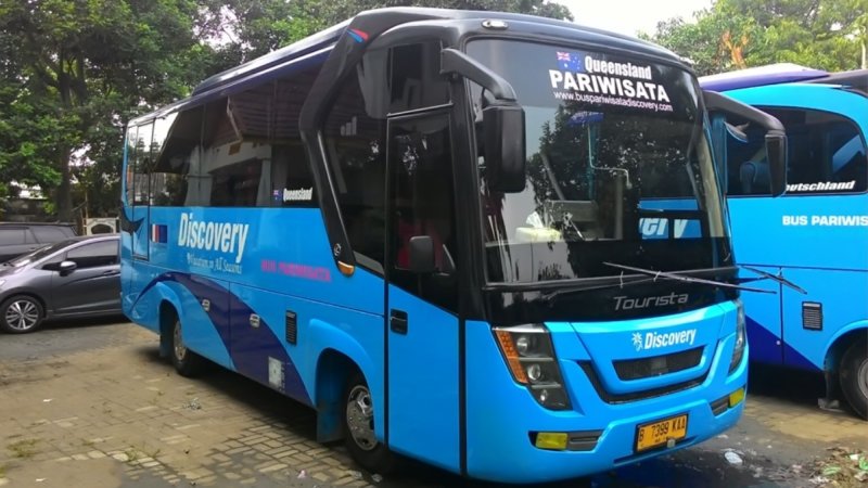 Info Lengkap Foto Dan Harga Sewa Bus Pariwisata Discovery - Saturental